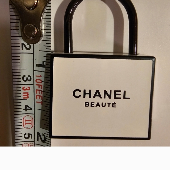Chanel Lock and Key set - Picture 7 of 13